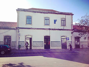 Faro Bahnhof Fassade